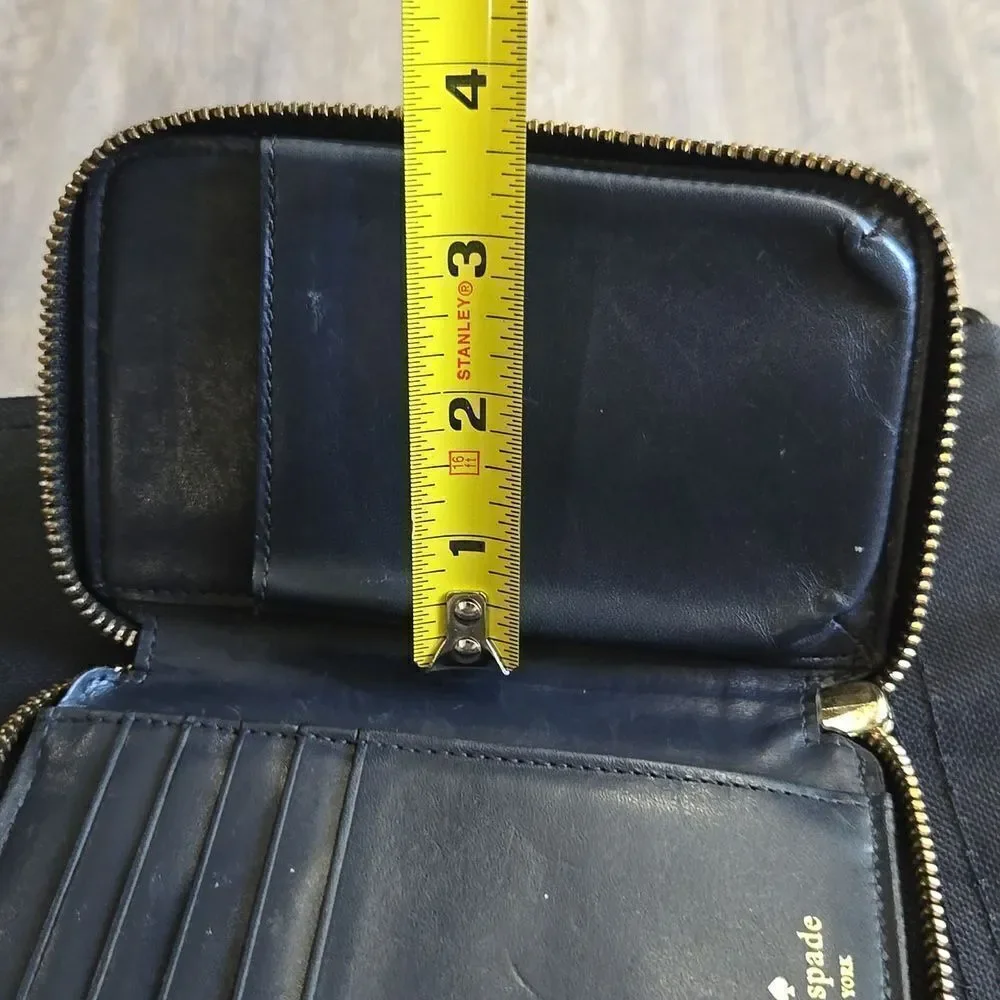 🐢 Kate Spade Vintage Wallet or Wristlet